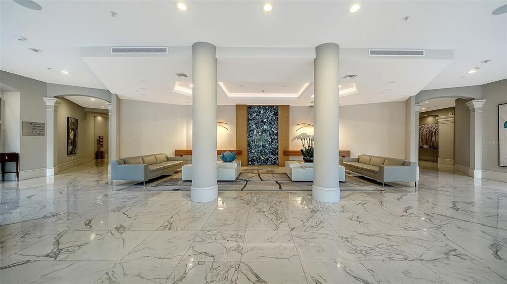 En Venta: $2,500,000 (3 camas, 3 baños, 2385 Pies cuadrados)