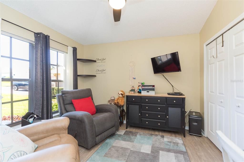 For Sale: $282,000 (3 beds, 2 baths, 1807 Square Feet)