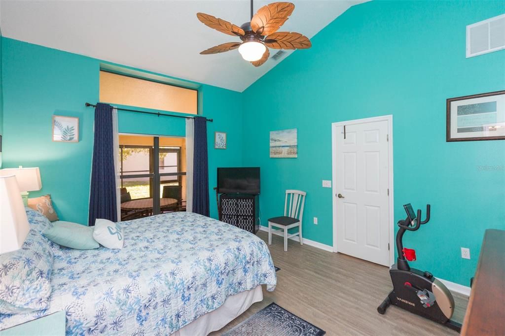 For Sale: $282,000 (3 beds, 2 baths, 1807 Square Feet)