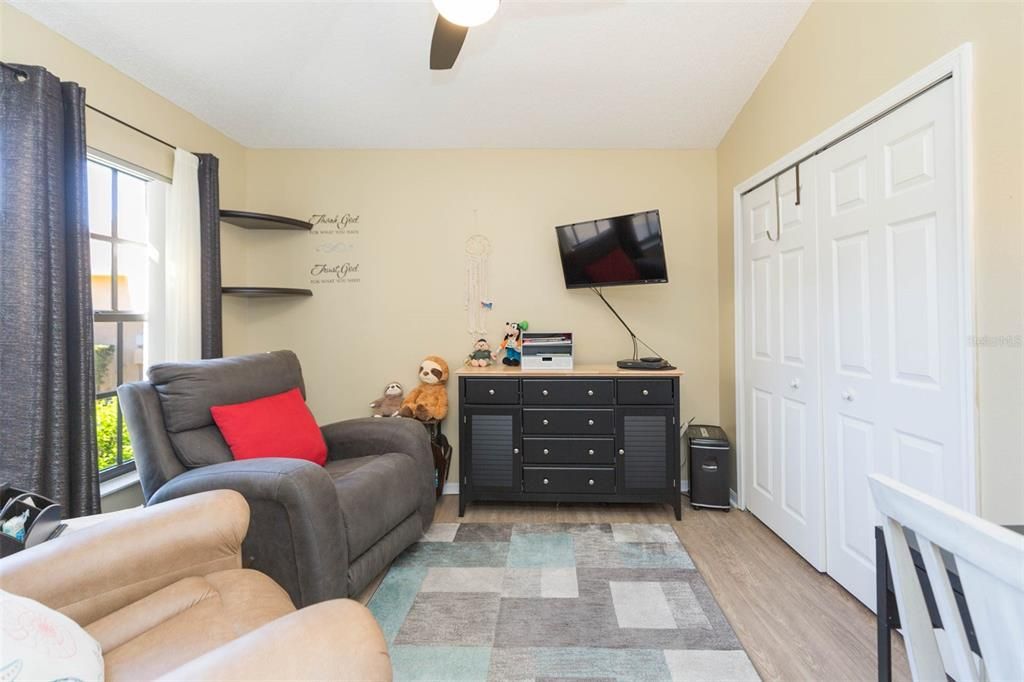 For Sale: $282,000 (3 beds, 2 baths, 1807 Square Feet)