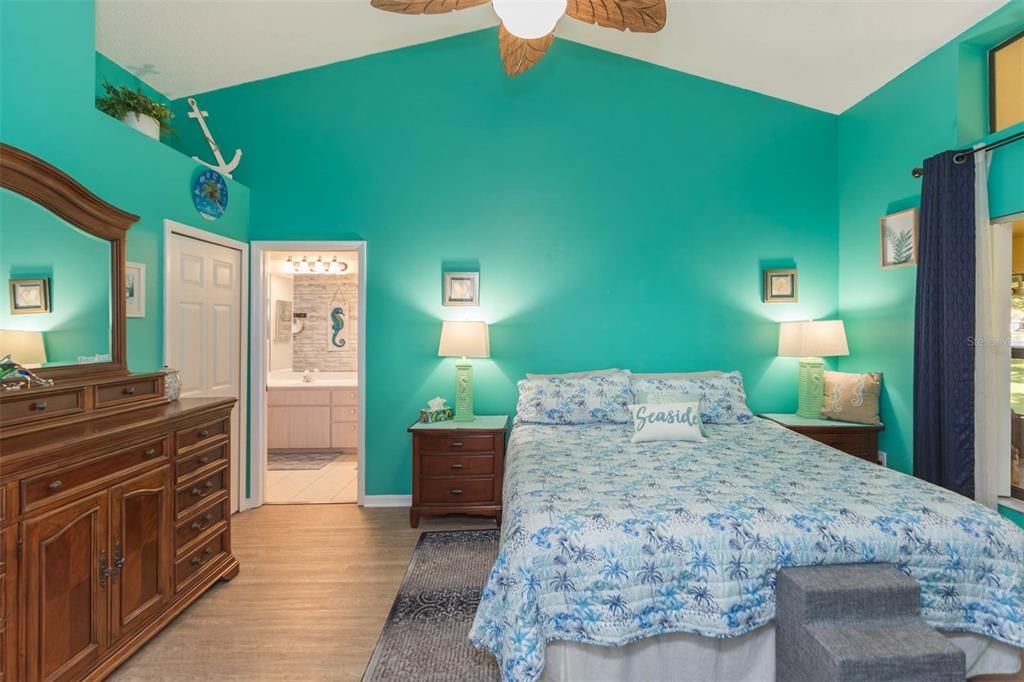 For Sale: $282,000 (3 beds, 2 baths, 1807 Square Feet)