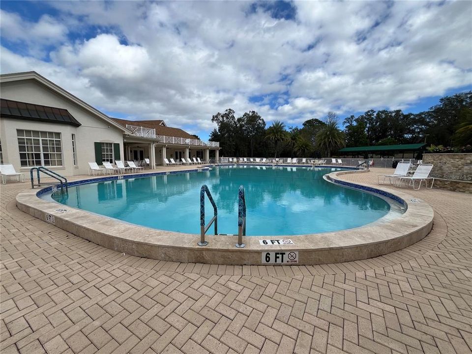 For Sale: $282,000 (3 beds, 2 baths, 1807 Square Feet)