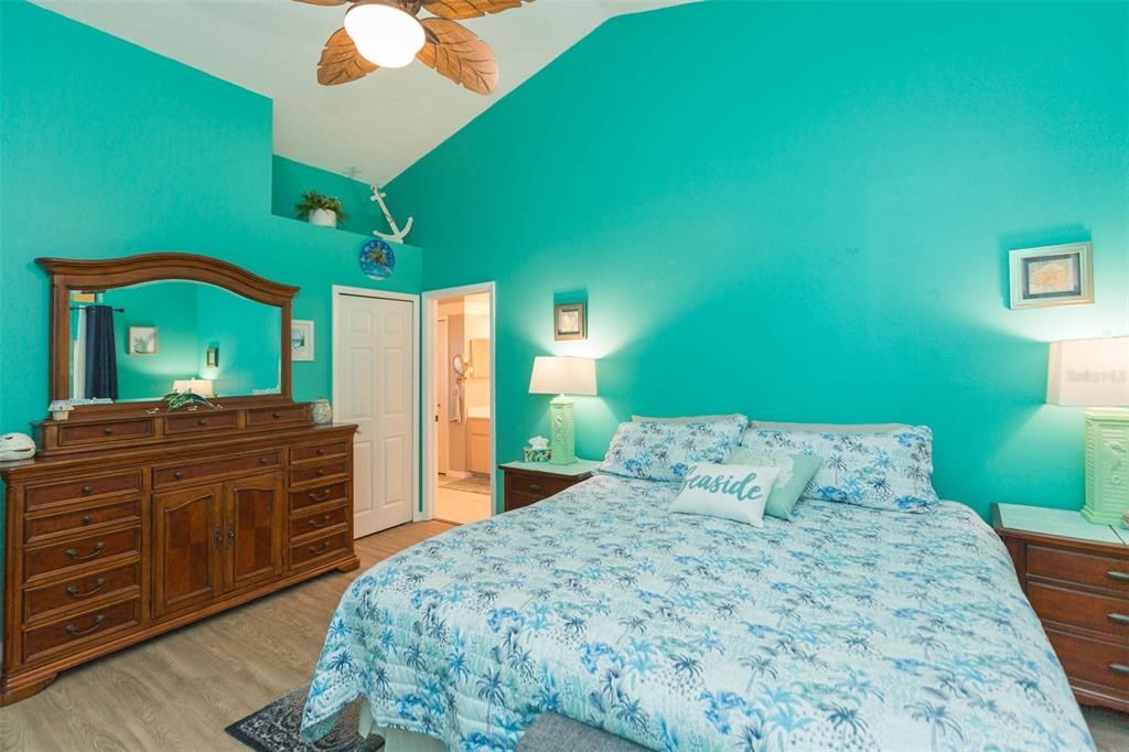 For Sale: $282,000 (3 beds, 2 baths, 1807 Square Feet)