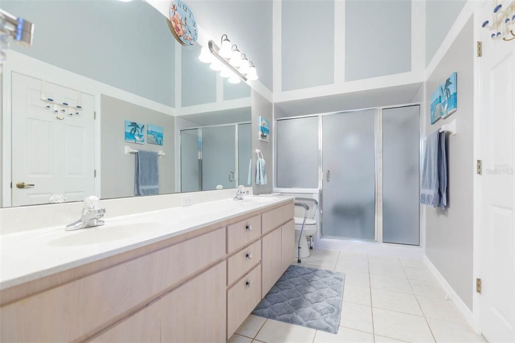 For Sale: $282,000 (3 beds, 2 baths, 1807 Square Feet)