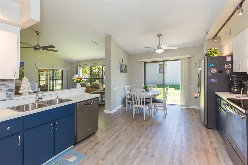 For Sale: $282,000 (3 beds, 2 baths, 1807 Square Feet)