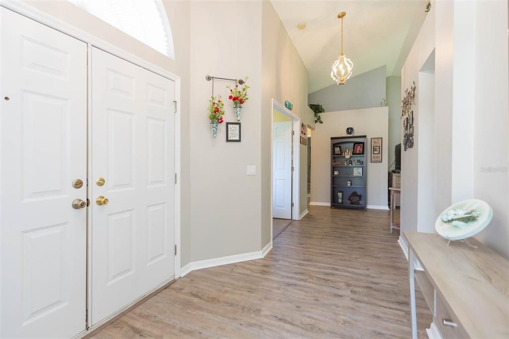 For Sale: $282,000 (3 beds, 2 baths, 1807 Square Feet)