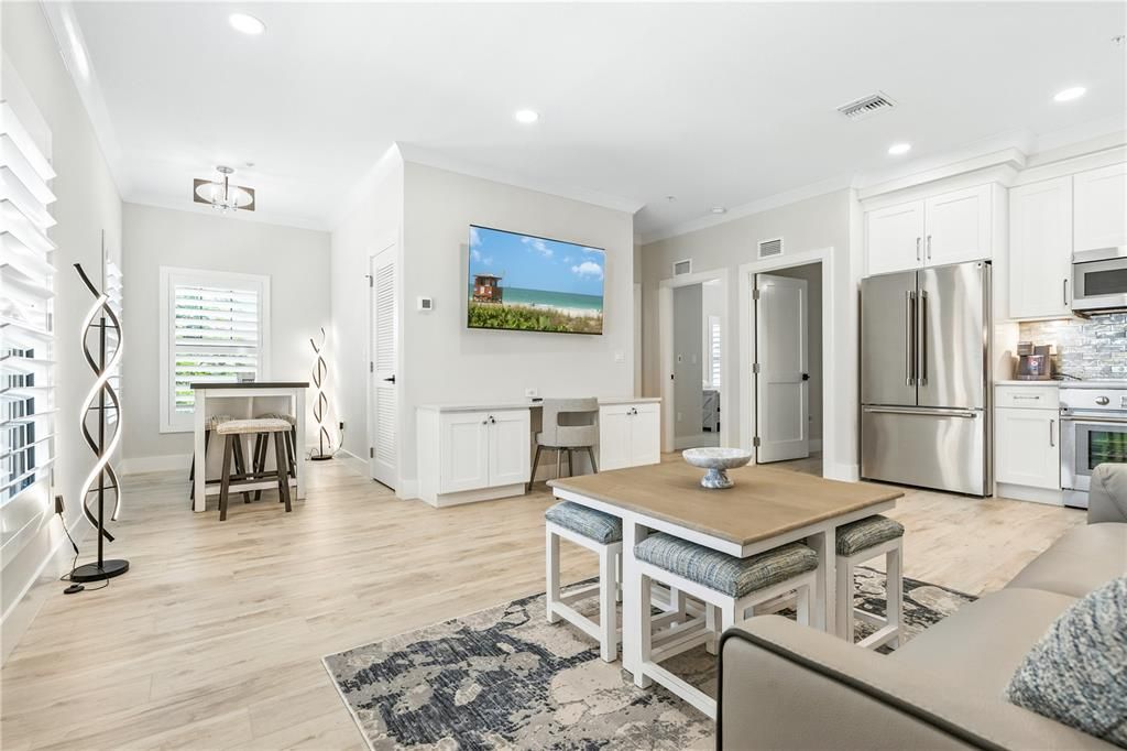 В аренду: $5,800 (2 спален, 1 ванн, 950 Квадратных фут)