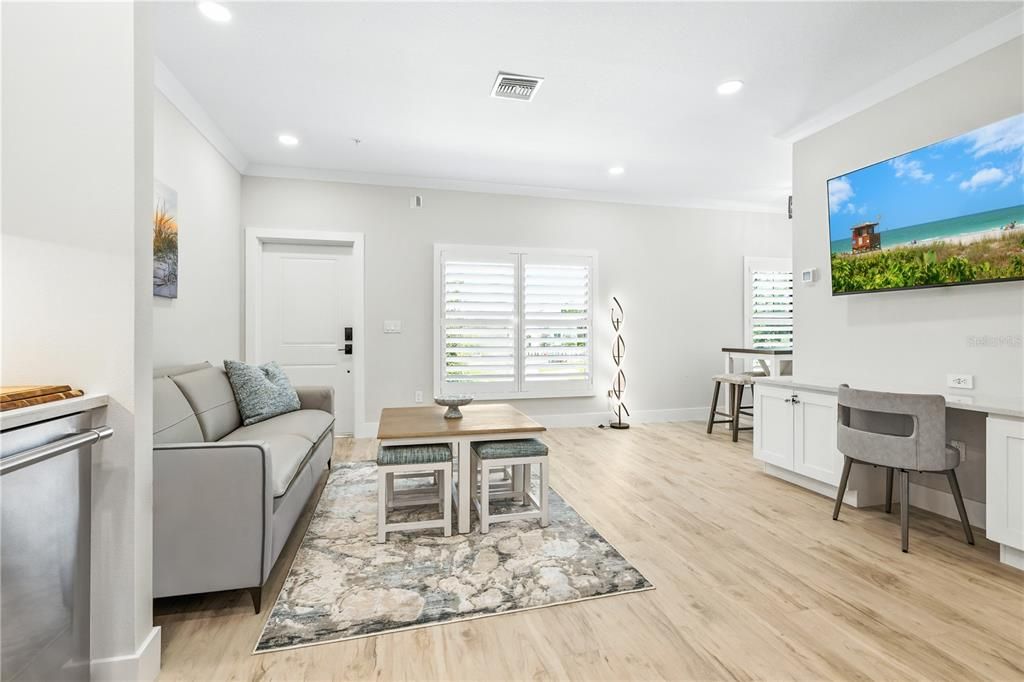 В аренду: $5,800 (2 спален, 1 ванн, 950 Квадратных фут)