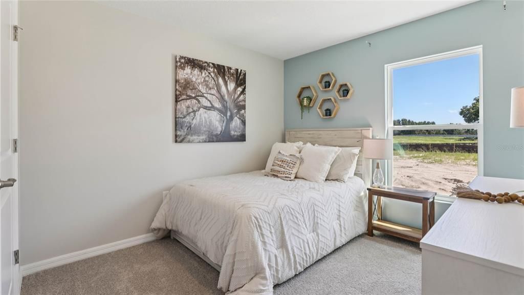 For Sale: $317,990 (5 beds, 3 baths, 2077 Square Feet)