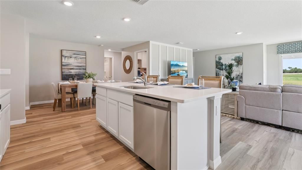 For Sale: $317,990 (5 beds, 3 baths, 2077 Square Feet)