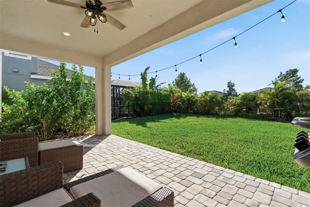 For Sale: $485,000 (4 beds, 2 baths, 2523 Square Feet)