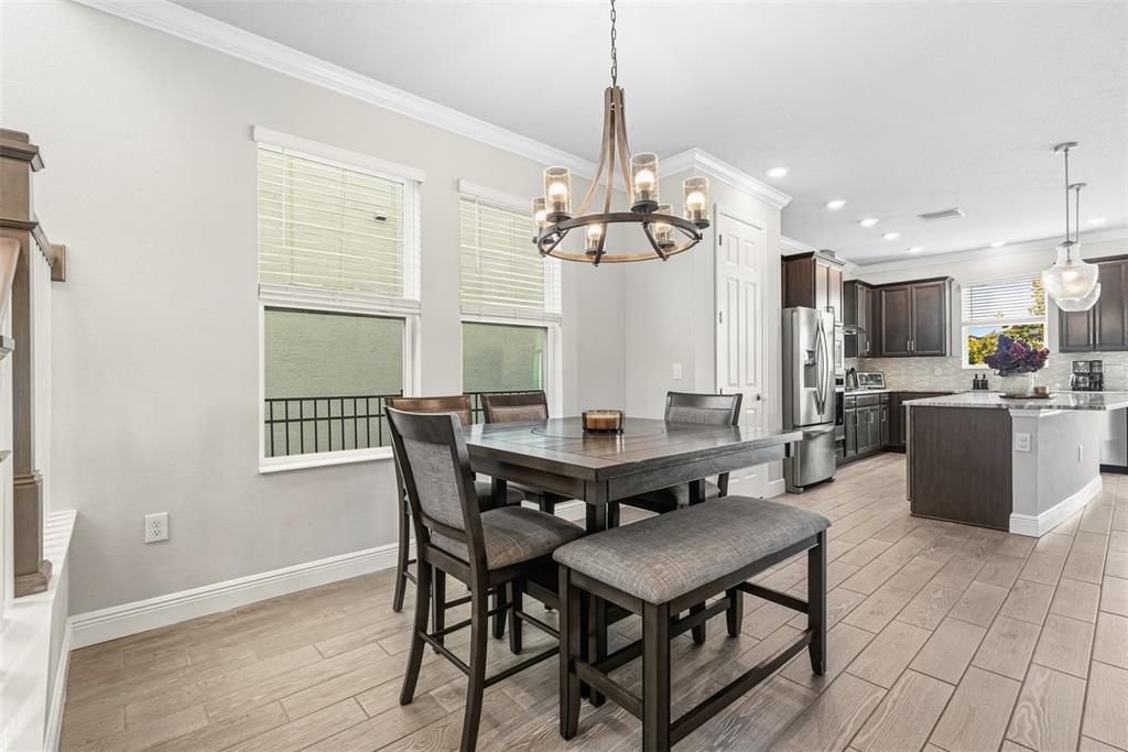 For Sale: $485,000 (4 beds, 2 baths, 2523 Square Feet)