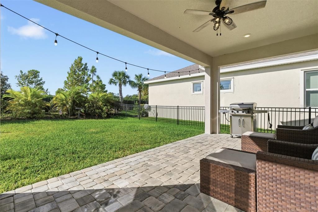 For Sale: $485,000 (4 beds, 2 baths, 2523 Square Feet)