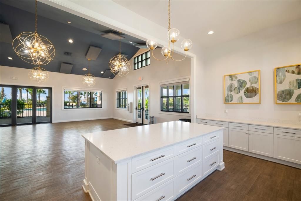 For Sale: $485,000 (4 beds, 2 baths, 2523 Square Feet)