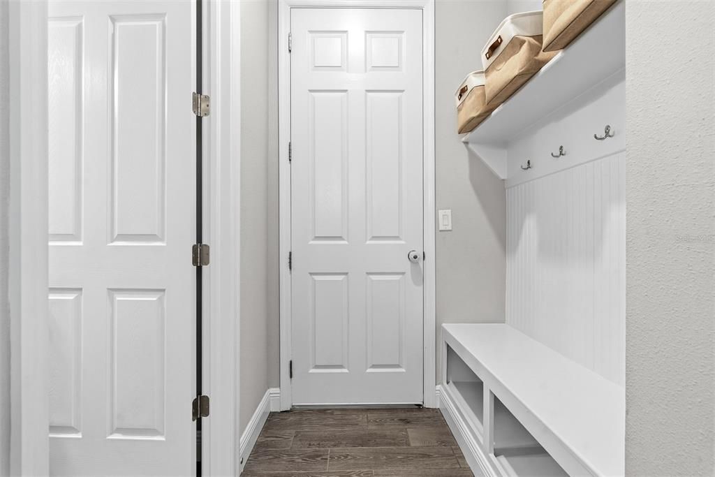 For Sale: $485,000 (4 beds, 2 baths, 2523 Square Feet)