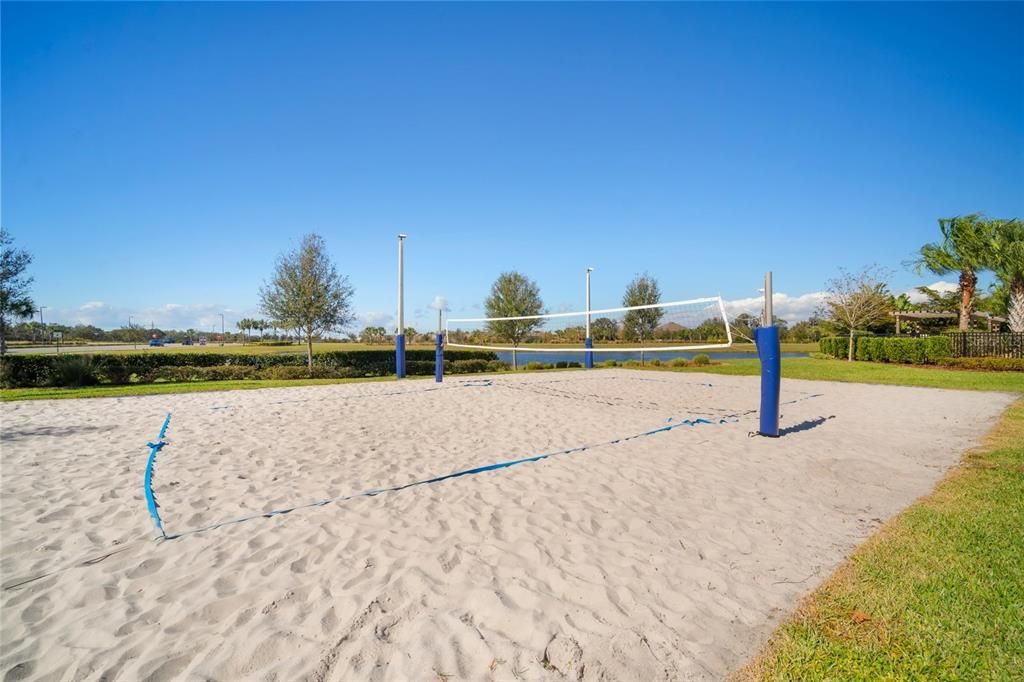 For Sale: $485,000 (4 beds, 2 baths, 2523 Square Feet)