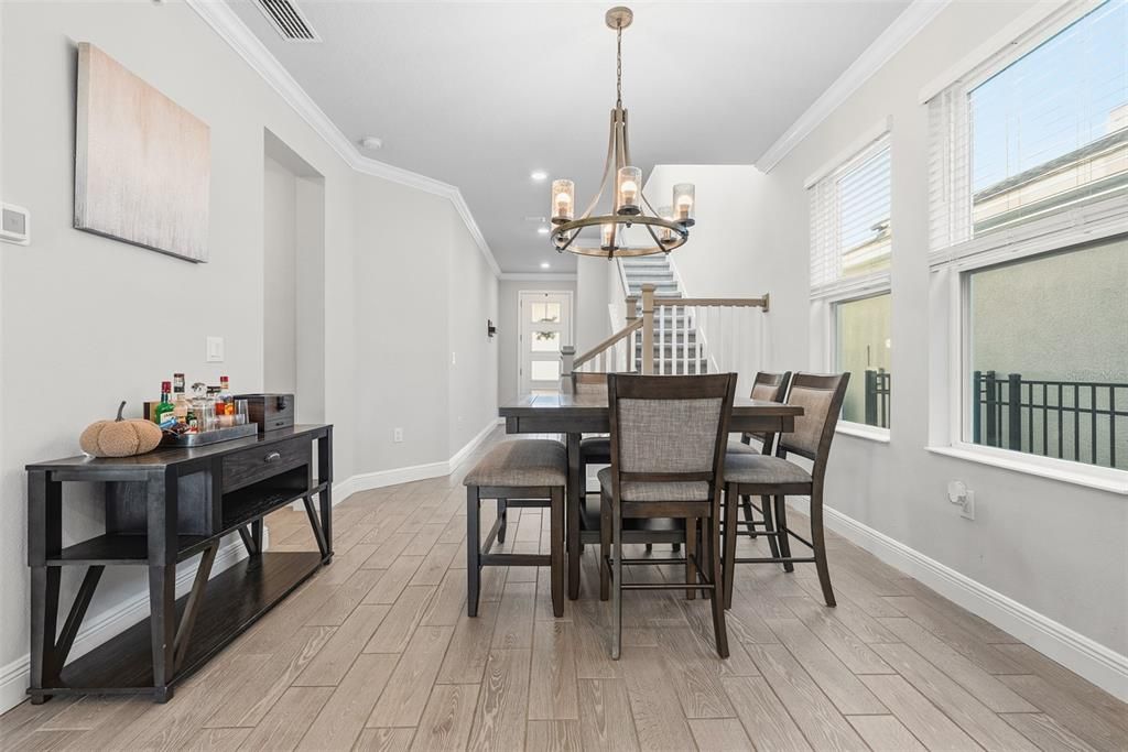 For Sale: $485,000 (4 beds, 2 baths, 2523 Square Feet)