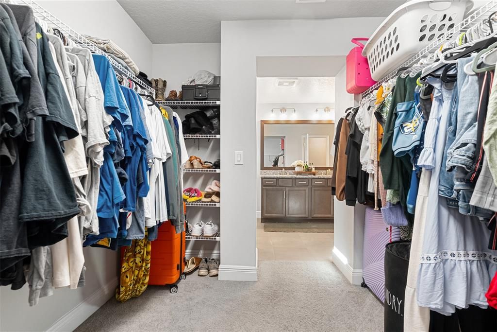 For Sale: $485,000 (4 beds, 2 baths, 2523 Square Feet)