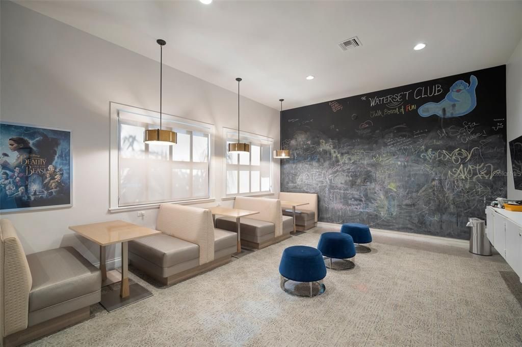 For Sale: $485,000 (4 beds, 2 baths, 2523 Square Feet)