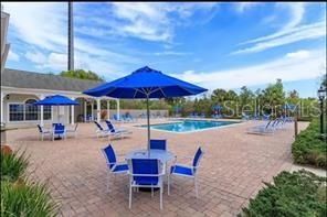 For Rent: $2,000 (3 beds, 2 baths, 1269 Square Feet)