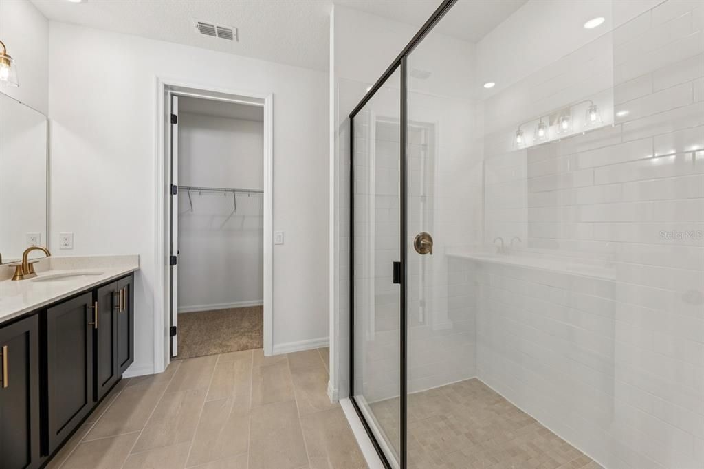 待售: $399,990 (4 贝兹, 2 浴室, 1903 平方英尺)