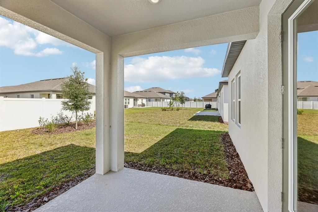 待售: $399,990 (4 贝兹, 2 浴室, 1903 平方英尺)