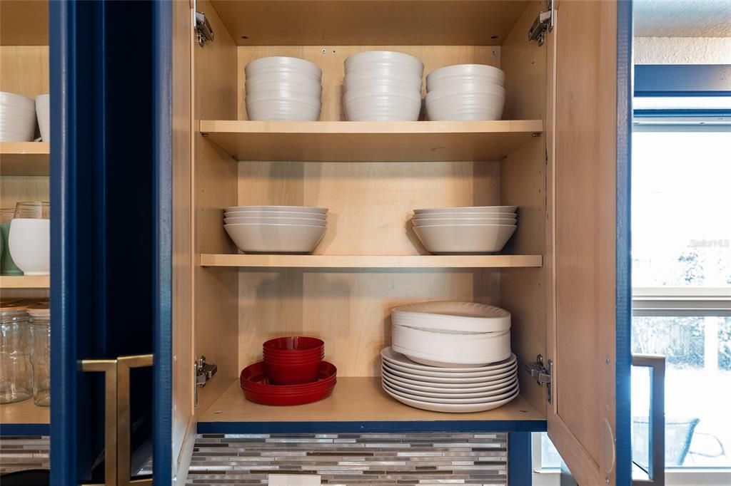 For Rent: $3,500 (4 beds, 2 baths, 1414 Square Feet)