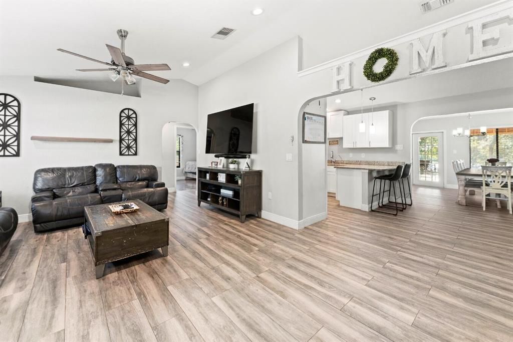 Active With Contract: $442,000 (4 beds, 2 baths, 1960 Square Feet)