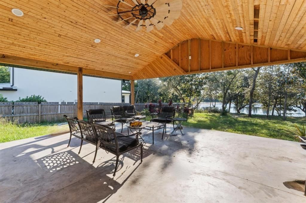 Active With Contract: $442,000 (4 beds, 2 baths, 1960 Square Feet)