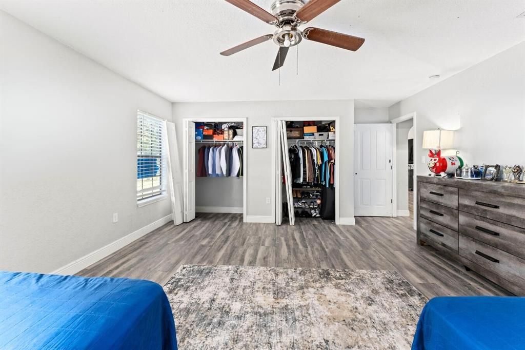 Active With Contract: $442,000 (4 beds, 2 baths, 1960 Square Feet)