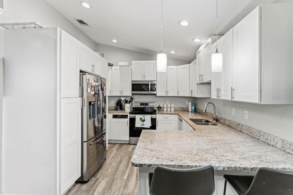 Active With Contract: $442,000 (4 beds, 2 baths, 1960 Square Feet)