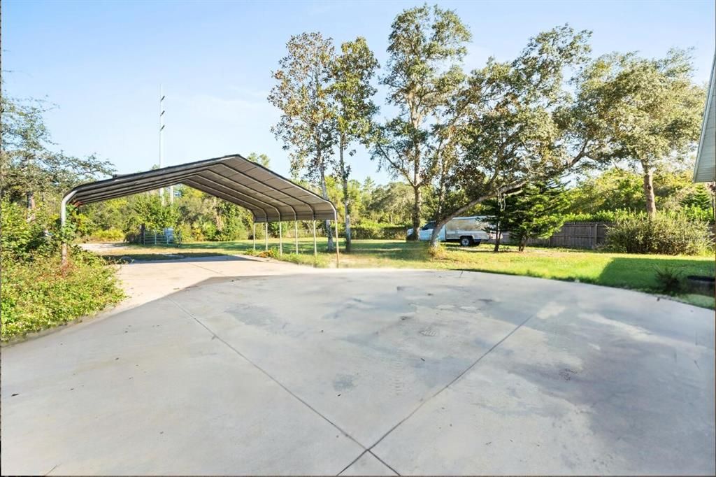 Active With Contract: $442,000 (4 beds, 2 baths, 1960 Square Feet)