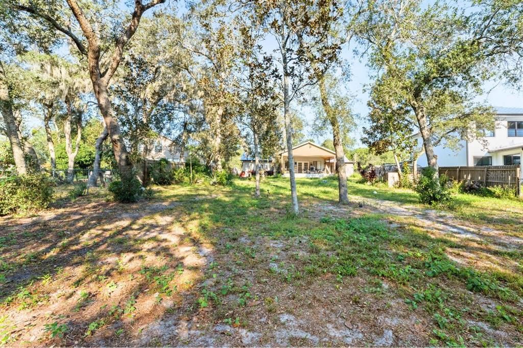 Active With Contract: $442,000 (4 beds, 2 baths, 1960 Square Feet)