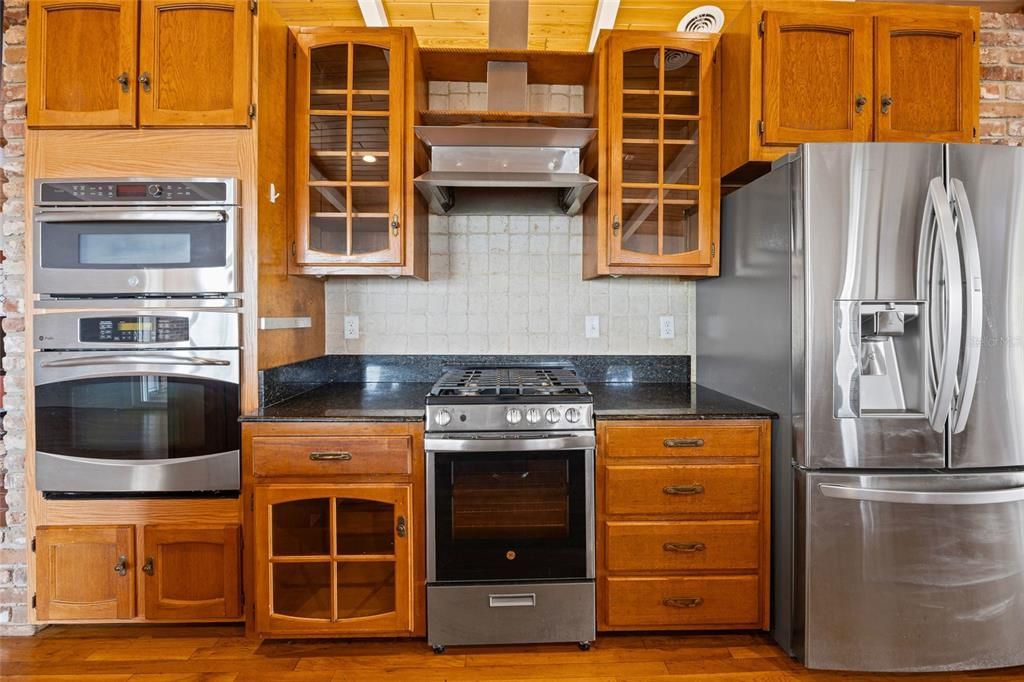 На продажу: $979,000 (3 спален, 3 ванн, 2656 Квадратных фут)