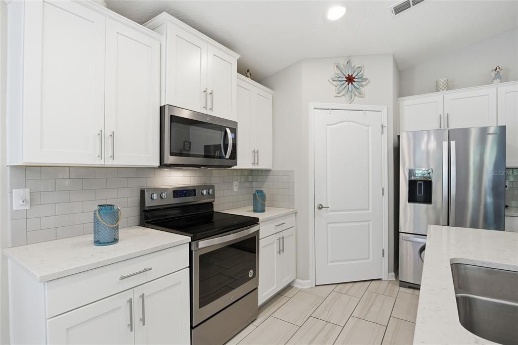 待售: $415,000 (3 贝兹, 2 浴室, 1604 平方英尺)