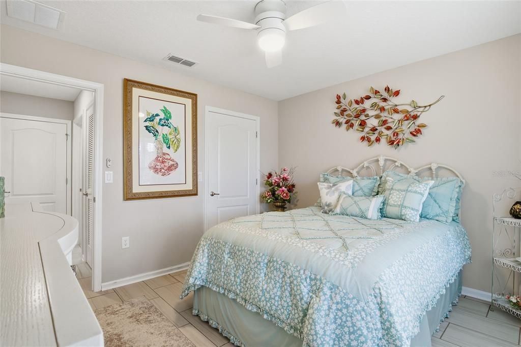 待售: $415,000 (3 贝兹, 2 浴室, 1604 平方英尺)