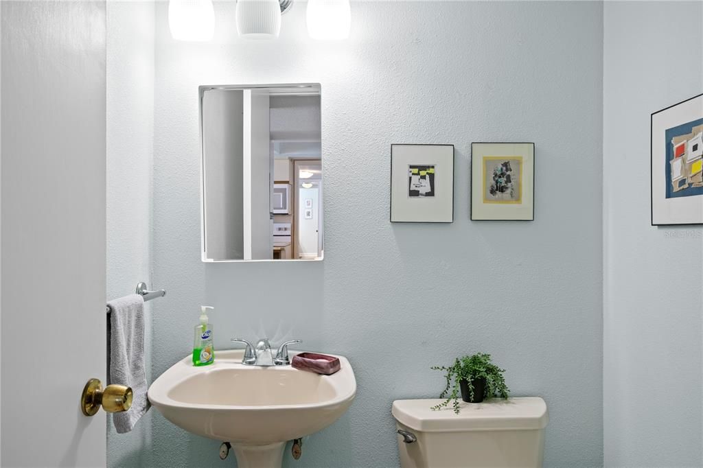 For Sale: $550,000 (2 beds, 2 baths, 1780 Square Feet)