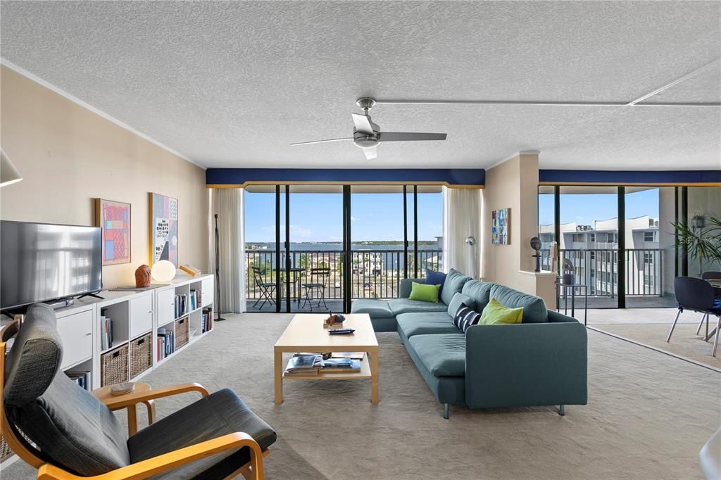 For Sale: $550,000 (2 beds, 2 baths, 1780 Square Feet)