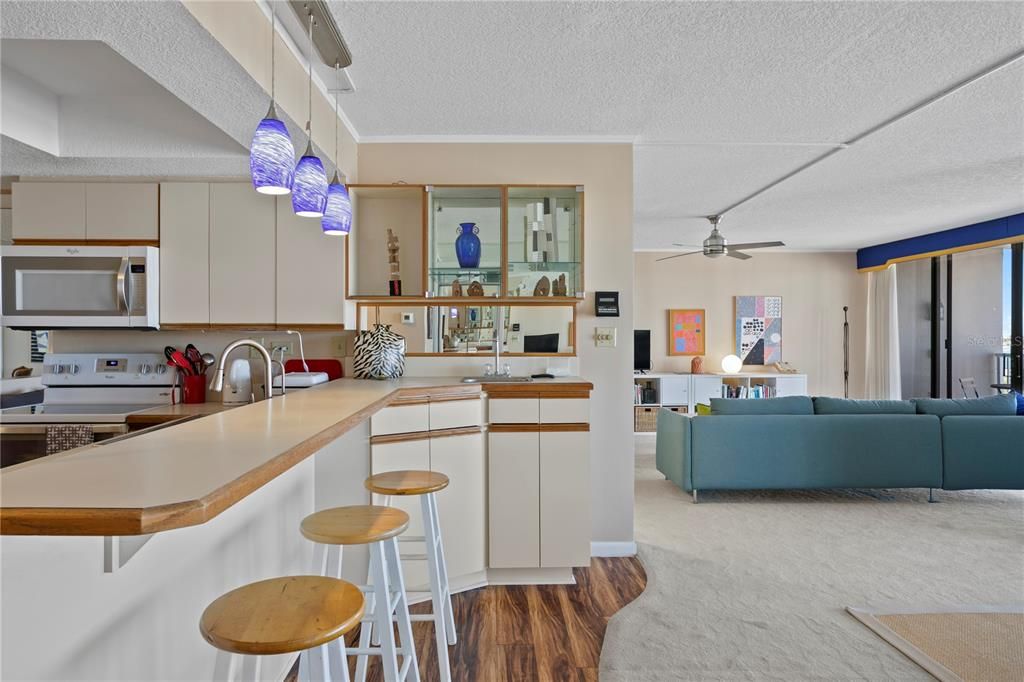 For Sale: $550,000 (2 beds, 2 baths, 1780 Square Feet)