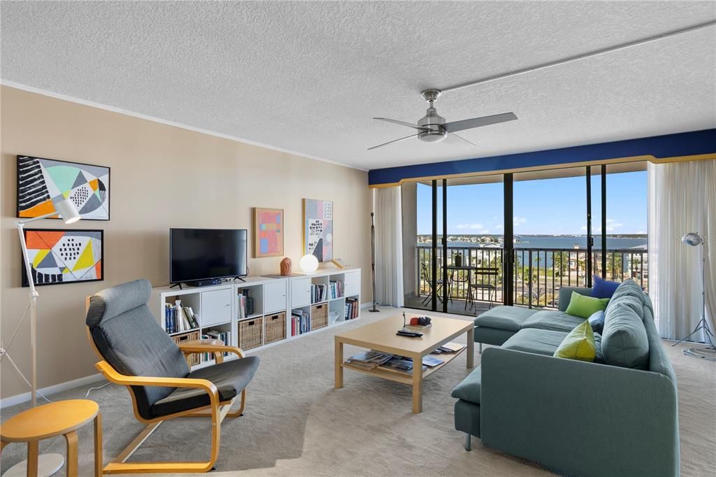 For Sale: $550,000 (2 beds, 2 baths, 1780 Square Feet)