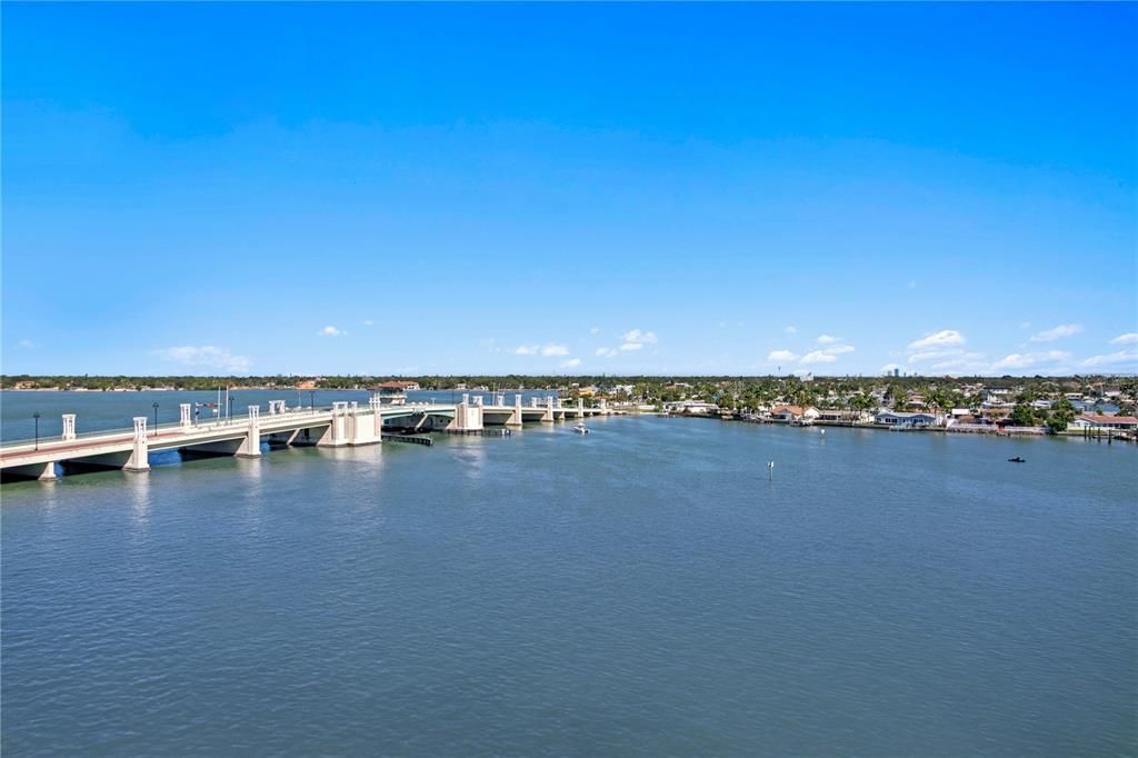 For Sale: $550,000 (2 beds, 2 baths, 1780 Square Feet)