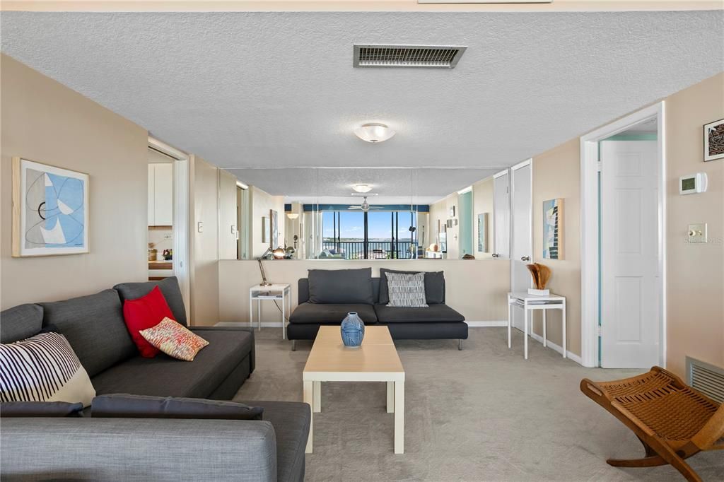 For Sale: $550,000 (2 beds, 2 baths, 1780 Square Feet)