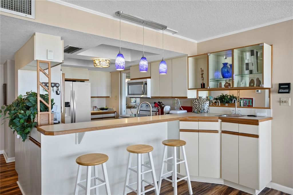 For Sale: $550,000 (2 beds, 2 baths, 1780 Square Feet)