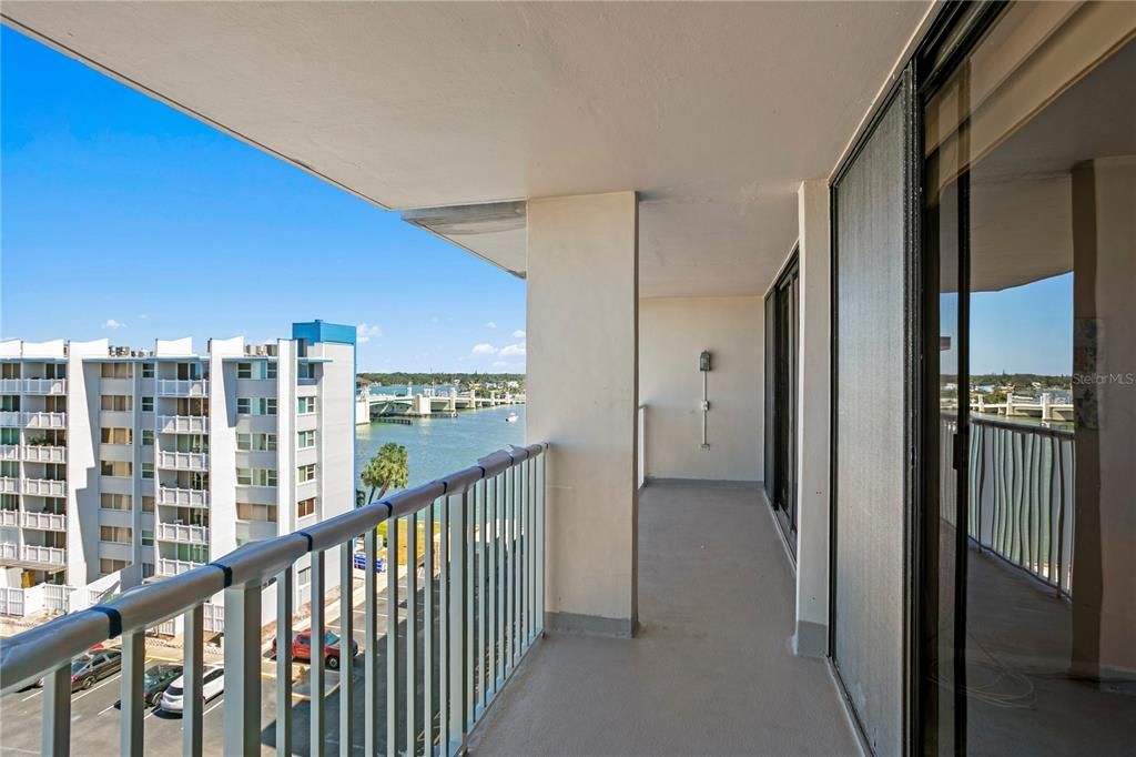 For Sale: $550,000 (2 beds, 2 baths, 1780 Square Feet)