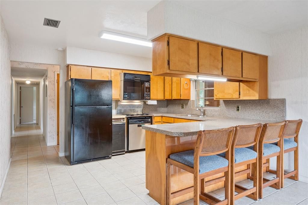 En Venta: $434,900 (4 camas, 2 baños, 2106 Pies cuadrados)