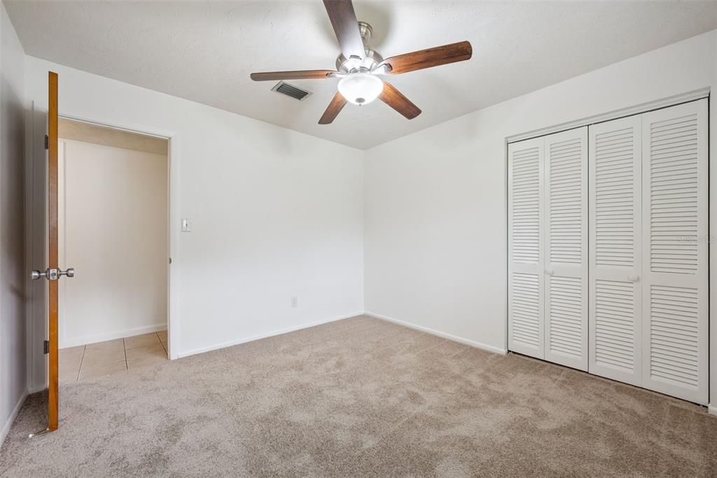 En Venta: $434,900 (4 camas, 2 baños, 2106 Pies cuadrados)