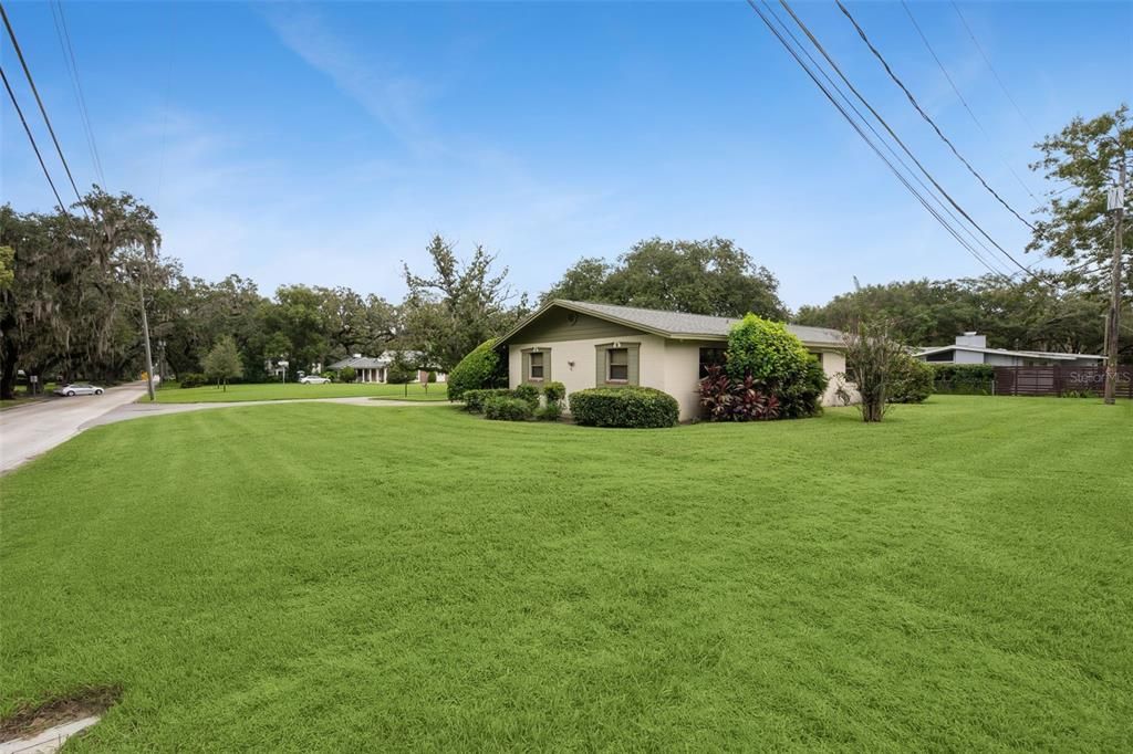 En Venta: $434,900 (4 camas, 2 baños, 2106 Pies cuadrados)