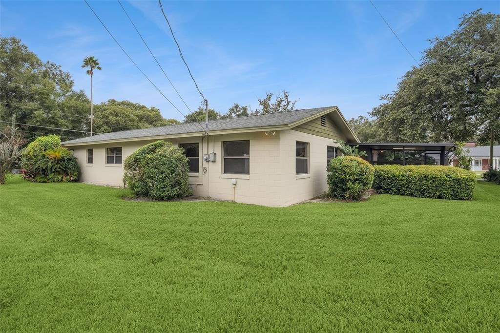 En Venta: $434,900 (4 camas, 2 baños, 2106 Pies cuadrados)