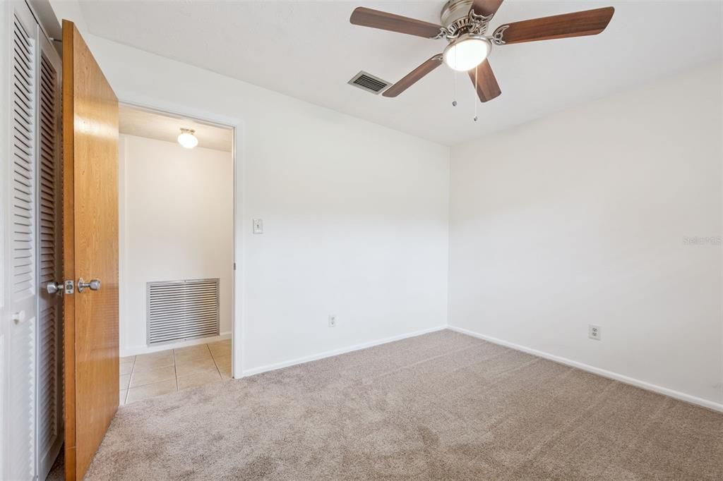 En Venta: $434,900 (4 camas, 2 baños, 2106 Pies cuadrados)