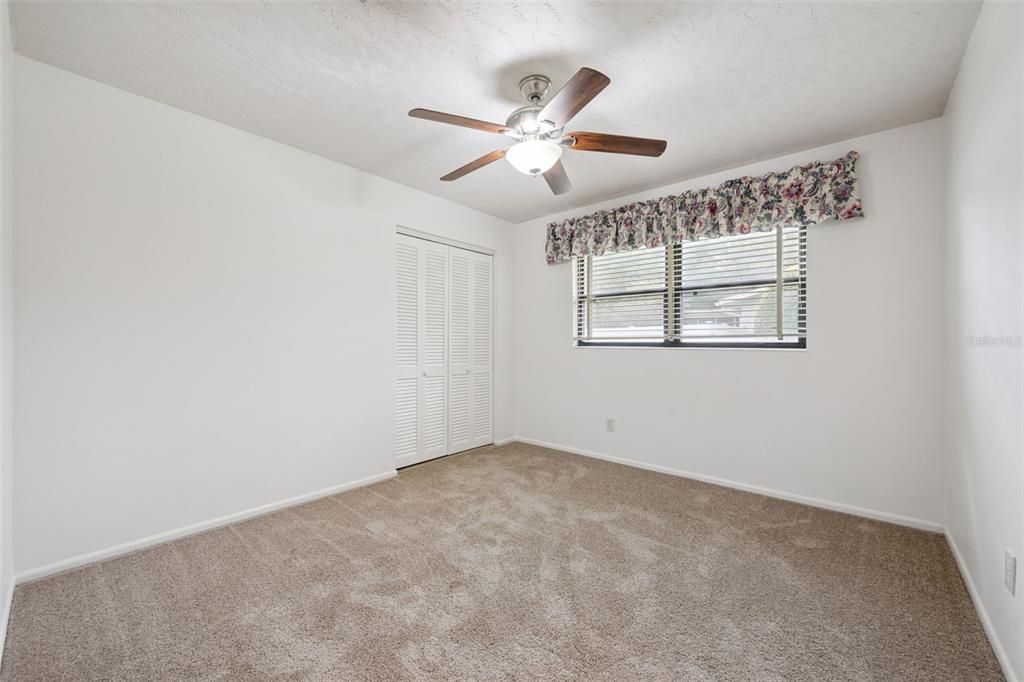 En Venta: $434,900 (4 camas, 2 baños, 2106 Pies cuadrados)